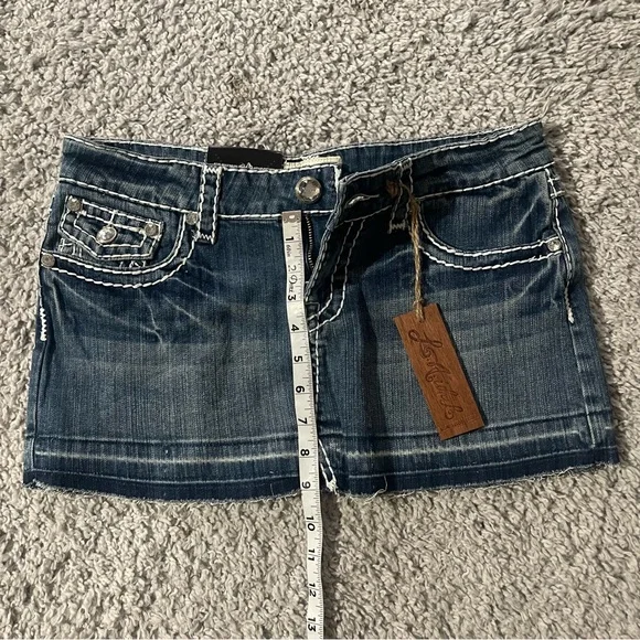 Y2K low-rise mini denim skirt - Picture 5 of 7
